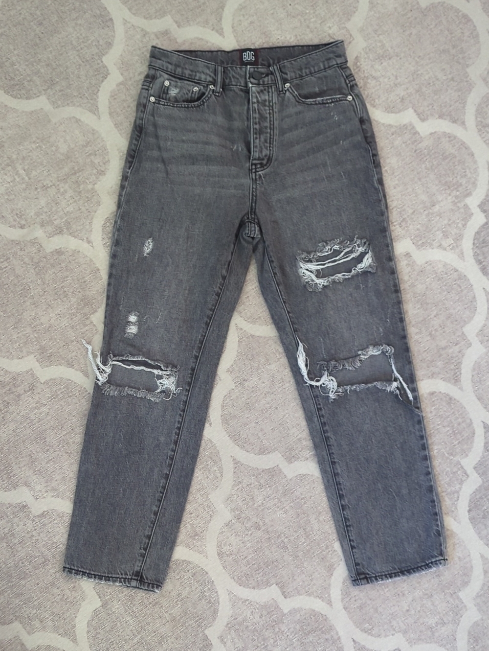 BDG Washed Black Distressed High-Rise Slim Straight Jeans Size 26